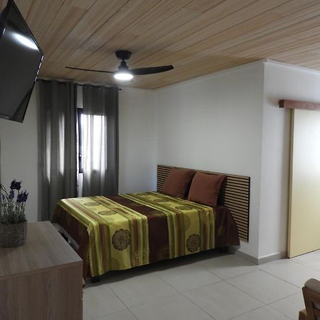 Les Metisses Appartement Saint Pierre Buitenkant foto